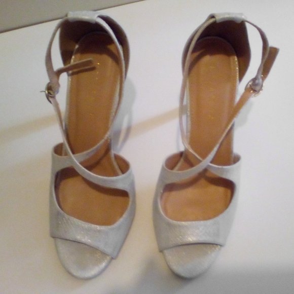 NEW IN BOX - METAPHOR SNAKE SKIN DESIGN OPEN TOE 4" STILETTO'S - Picture 2 of 6